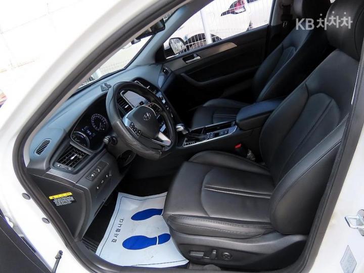 Hyundai Sonata New Rise Hybrid 2.0 HEV Modern 6