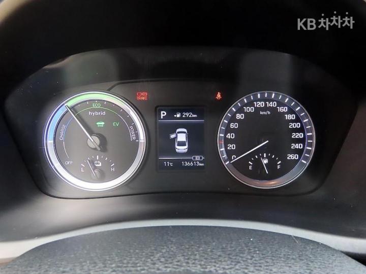 Hyundai Sonata New Rise Hybrid 2.0 HEV Modern 10