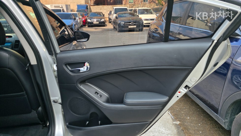 2013 - kia k3