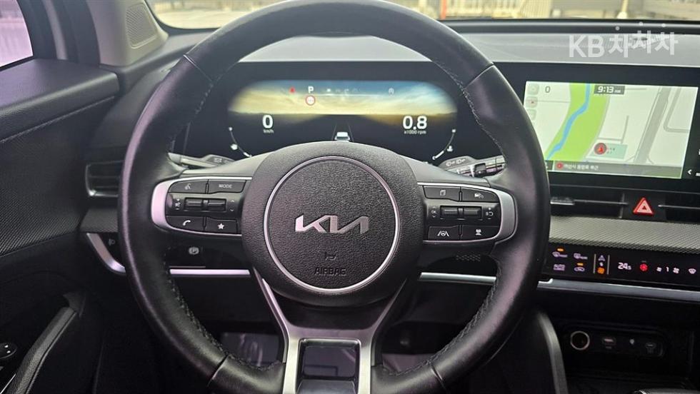 2023 - kia sportage