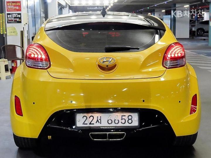 Hyundai Veloster DCT Pack 6