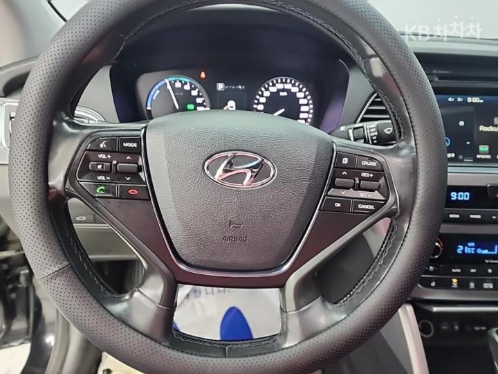 Hyundai Sonata LF Hybrid 2.0 HEV Premium 10