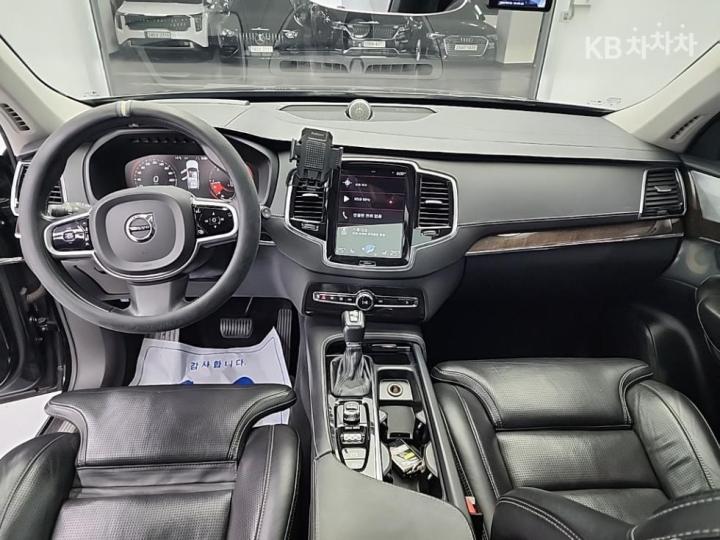 Volvo XC90 D5 Inscription 8