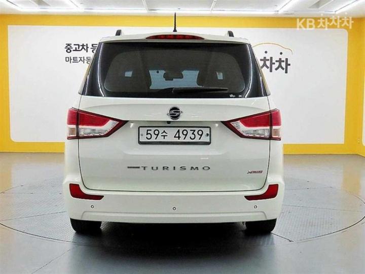 KG Mobility (Ssangyong) Korando Turismo 4WD GT 4