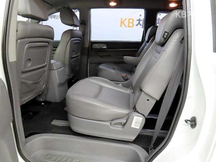 KG Mobility (Ssangyong) Korando Turismo 4WD GT 7