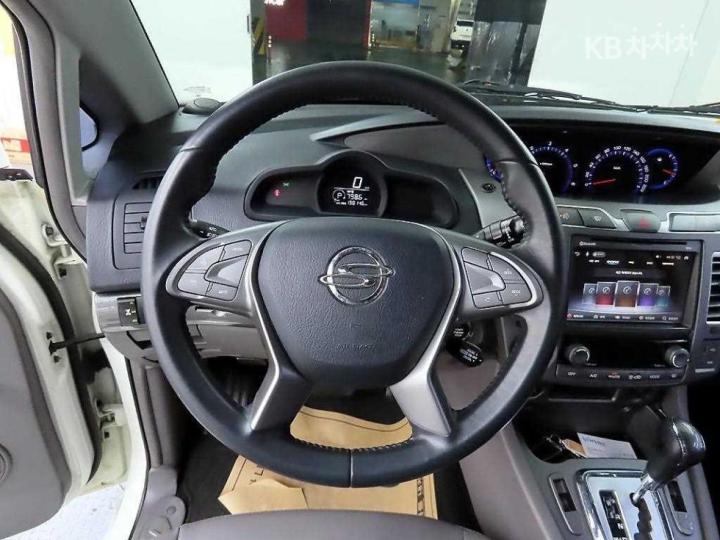 KG Mobility (Ssangyong) Korando Turismo 4WD GT 10