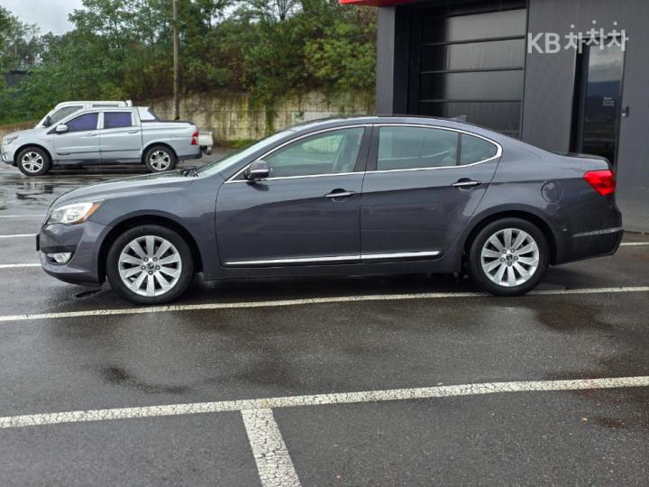 Kia K7 The Prestige LPI 3.0 Deluxe 3