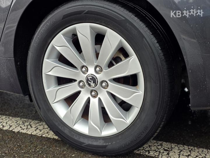 Kia K7 The Prestige LPI 3.0 Deluxe 7