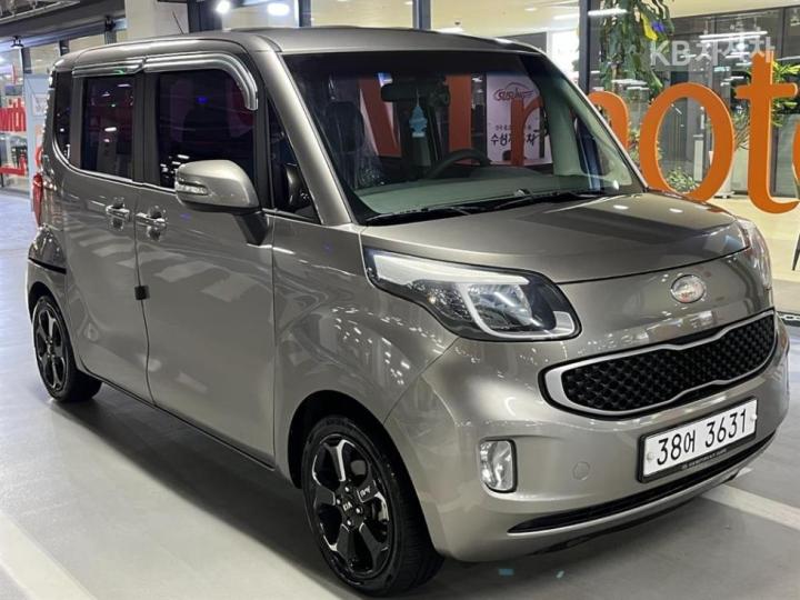 Kia Ray 1.0 Gasoline Luxury