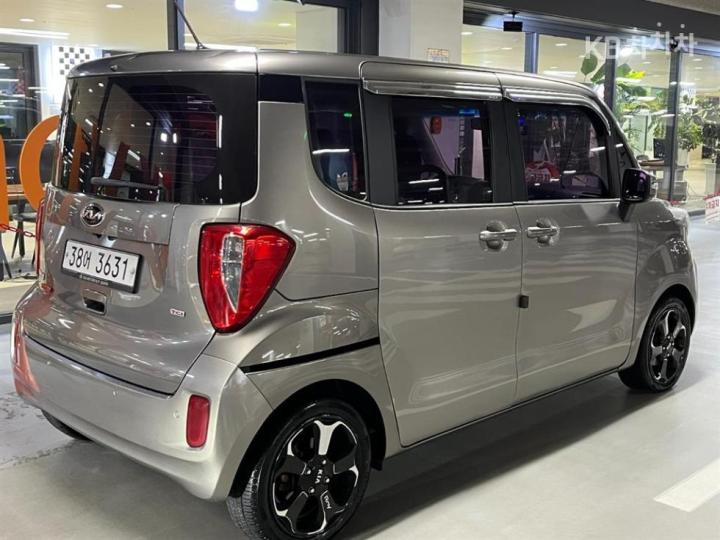 Kia Ray 1.0 Gasoline Luxury 5