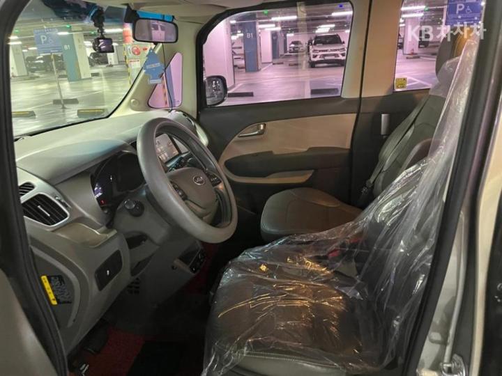 Kia Ray 1.0 Gasoline Luxury 8