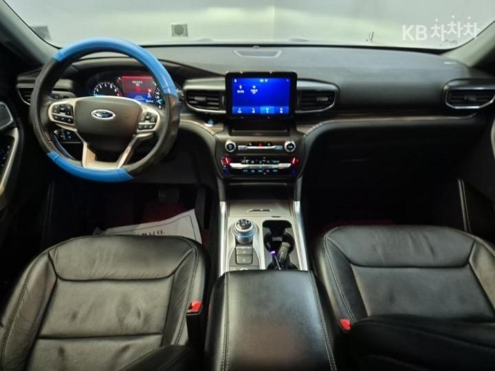 Ford Explorer Gasoline Turbo 2.3 AWD Limited 8