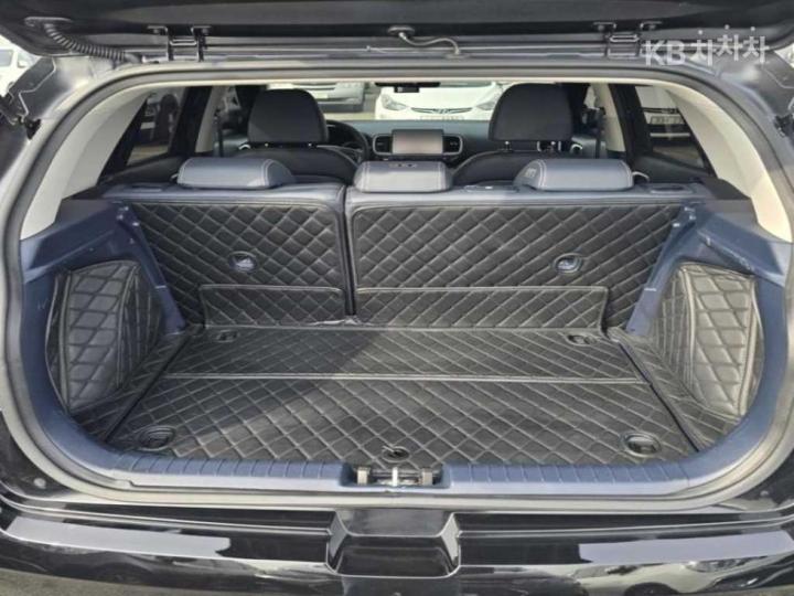 Hyundai Venue Gasoline 1.6 Modern 6