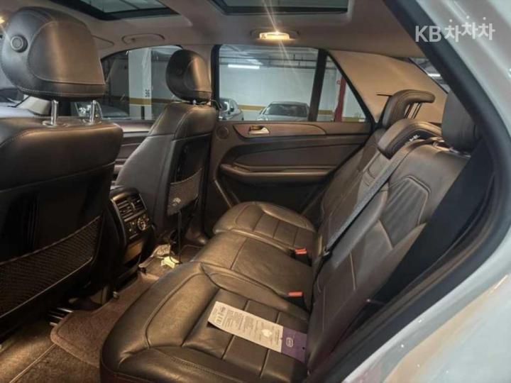 Mercedes-Benz GLE-Class W166 350d 4Matic Base Type 8