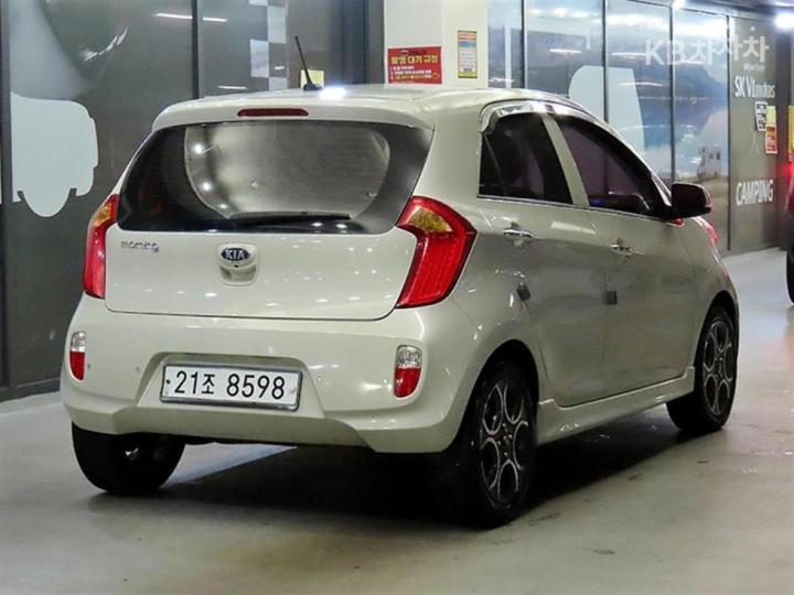 Kia Morning Luxury Sport 5