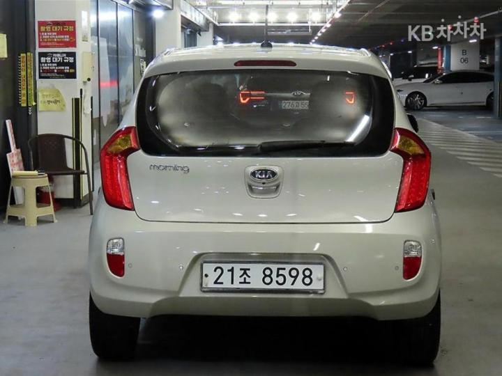 Kia Morning Luxury Sport 6