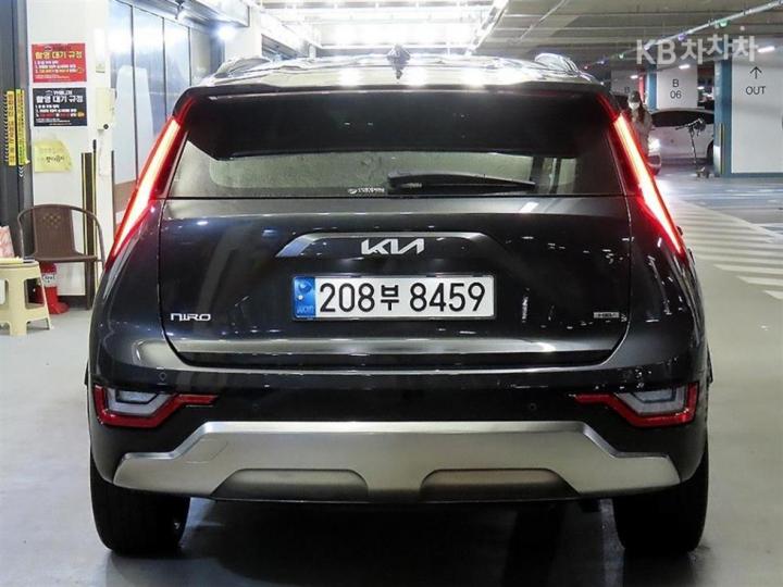 Kia Niro The 1.6 HEV Signature 6