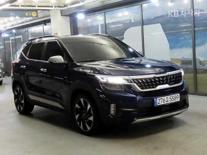 Kia Seltos 1.6 Gasoline Turbo 4WD Signature 2