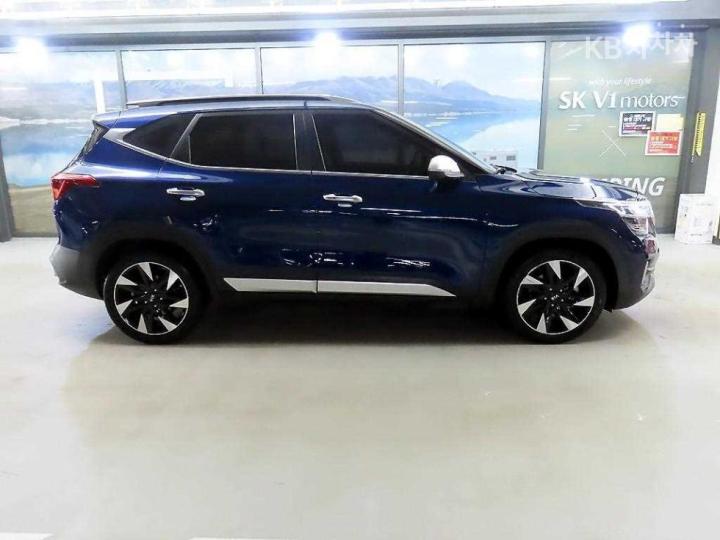 Kia Seltos 1.6 Gasoline Turbo 4WD Signature 4