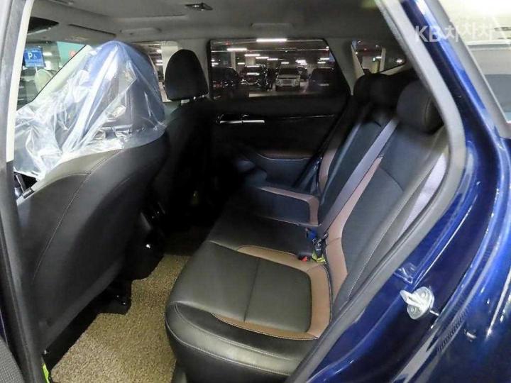 Kia Seltos 1.6 Gasoline Turbo 4WD Signature 8