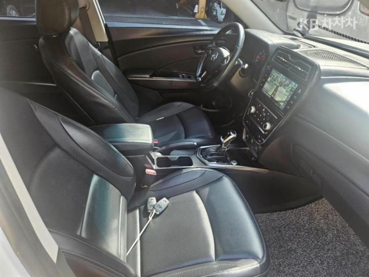 KG Mobility (Ssangyong) Tivoli Air X150 1.5 Gasoline A3 9