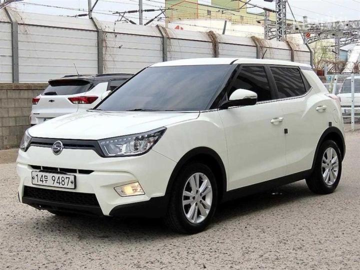KG Mobility (Ssangyong) Tivoli Gasoline VX 3