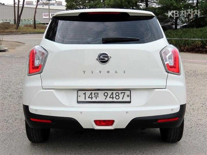 KG Mobility (Ssangyong) Tivoli Gasoline VX 5