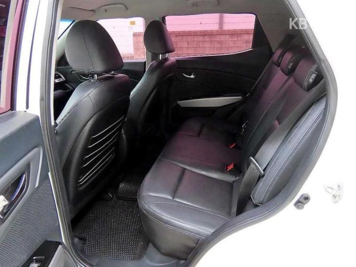 KG Mobility (Ssangyong) Tivoli Gasoline VX 7