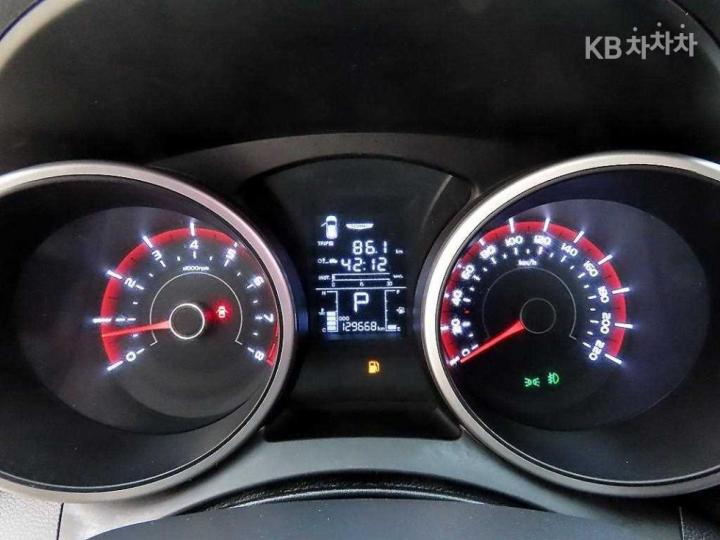 KG Mobility (Ssangyong) Tivoli Gasoline VX 10