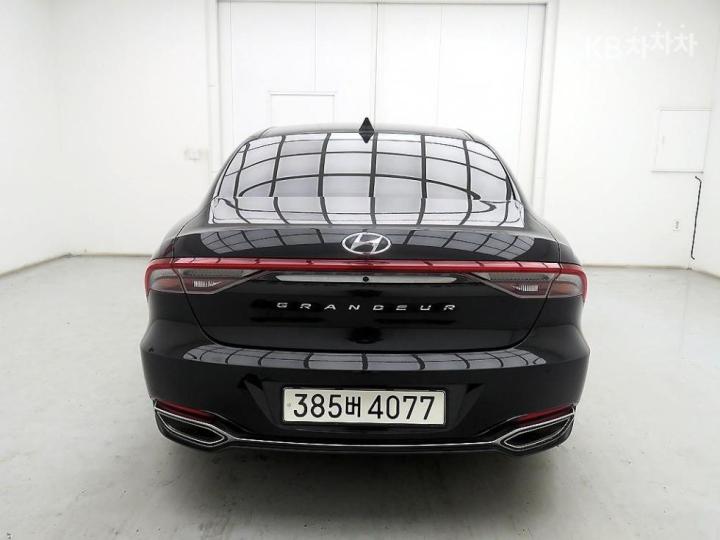 Hyundai Grandeur Hybrid 2.4 Premium 4