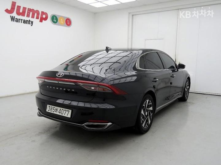 Hyundai Grandeur Hybrid 2.4 Premium 5