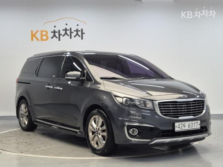 Kia Carnival 2.2 Diesel Prestige 5
