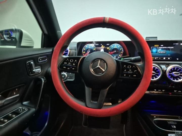 Mercedes-Benz A-Class W177 A220 Hatchback Base Type 10