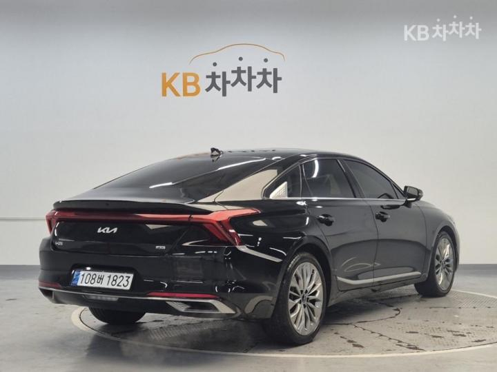 Kia K8 3.5 Gasoline AWD Platinum 4