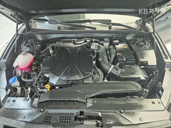 Kia K8 3.5 Gasoline AWD Platinum 6