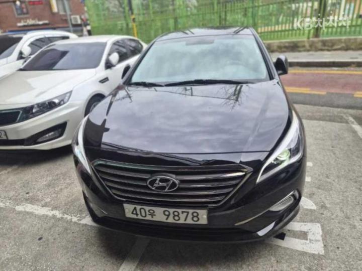Hyundai Sonata LF 2.0 Smart Base Type