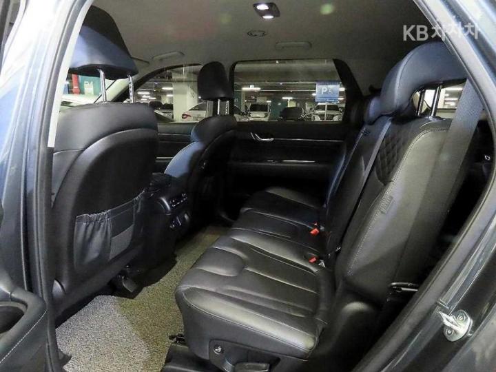 Hyundai Palisade 2.2 Diesel Prestige 8