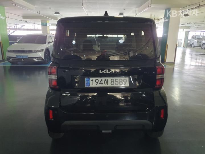 Kia Ray 1.0 Gasoline Trendy 4