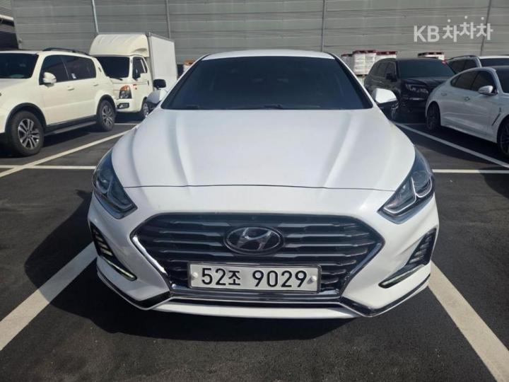 Hyundai Sonata New Rise 2.0 Smart