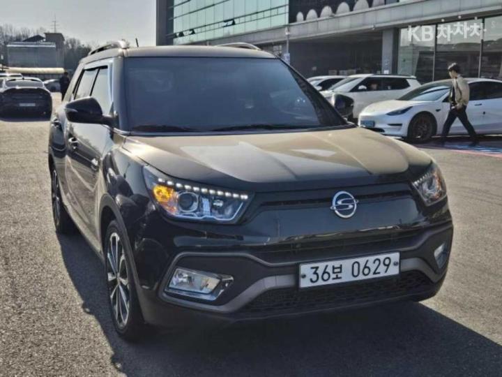 KG Mobility (Ssangyong) Tivoli Air 2WD RX 3