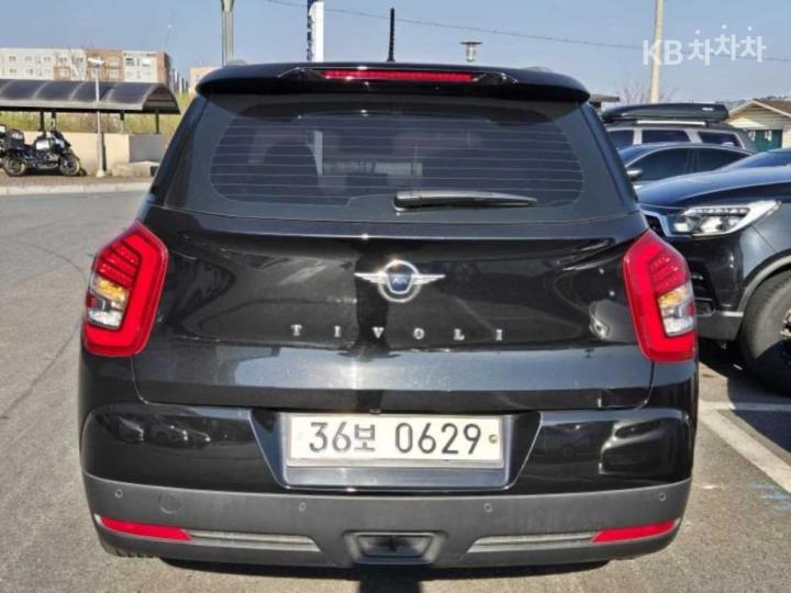 KG Mobility (Ssangyong) Tivoli Air 2WD RX 5