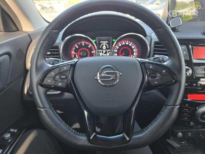 KG Mobility (Ssangyong) Tivoli Air 2WD RX 10