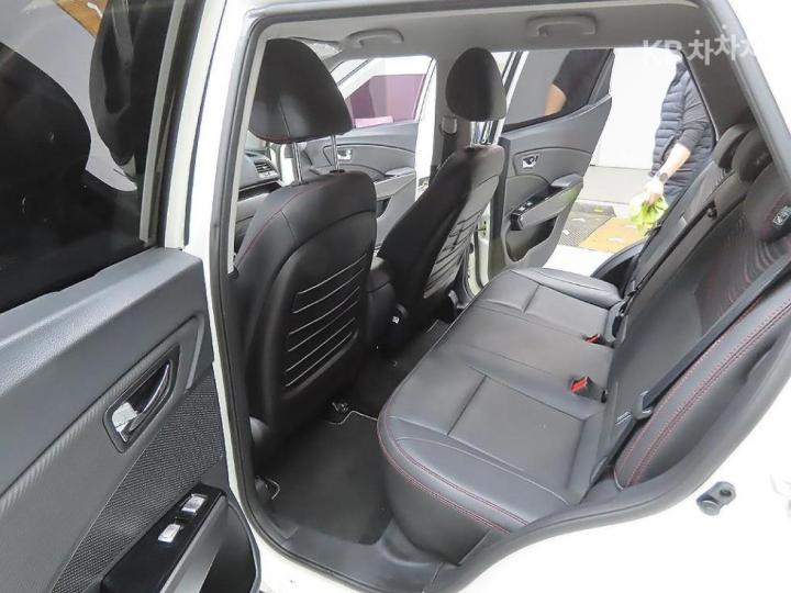 KG Mobility (Ssangyong) Tivoli Air Gasoline 2WD RX 10