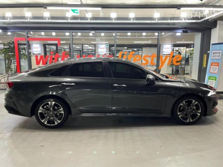 Kia K5 2.0 Gasoline Signature 4