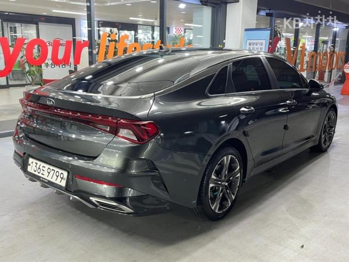 Kia K5 2.0 Gasoline Signature 5