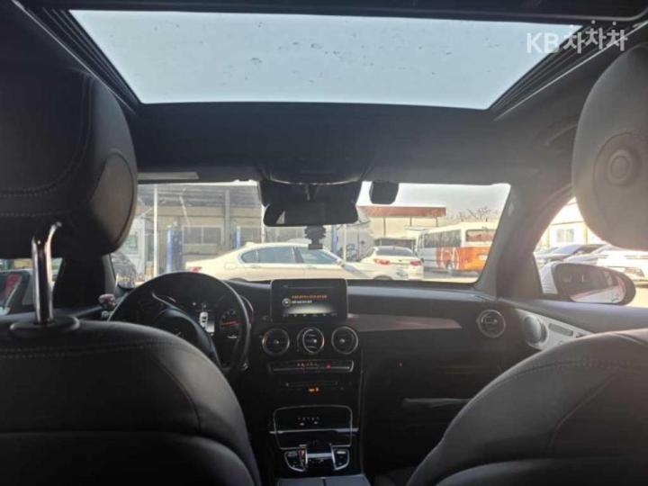 Mercedes-Benz GLC-Class X253 300 4Matic Coupe Base Type 7