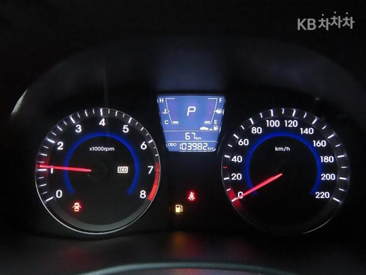 Hyundai Accent New 1.4 VVT Modern 9