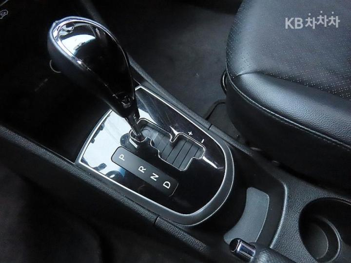 Hyundai Accent New 1.4 VVT Modern 10