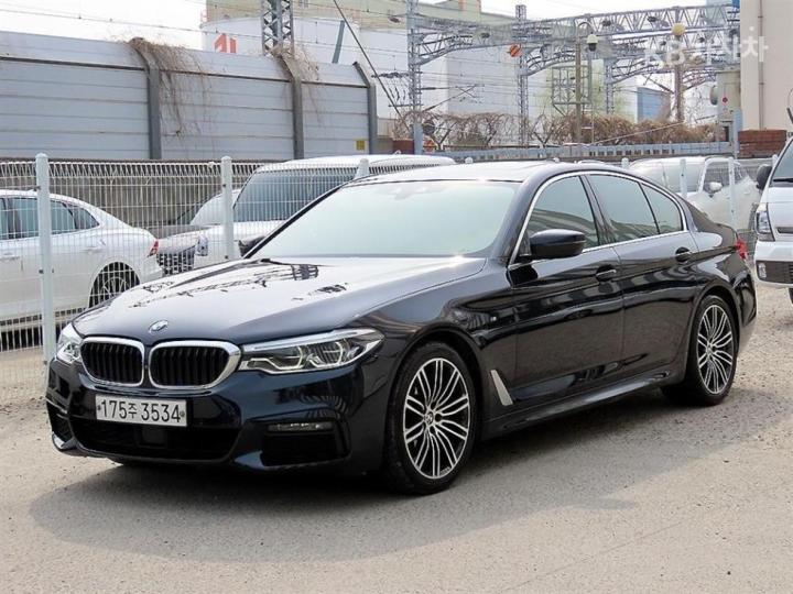 BMW 5 Series G30 530i M Sport Plus 2