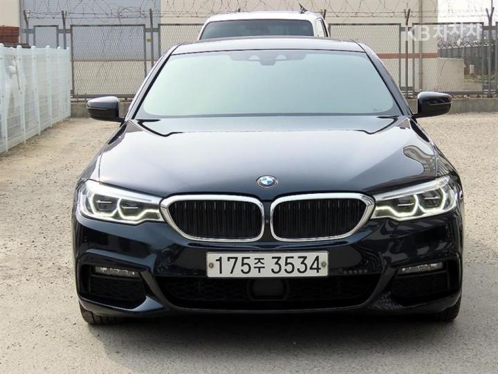 BMW 5 Series G30 530i M Sport Plus 3